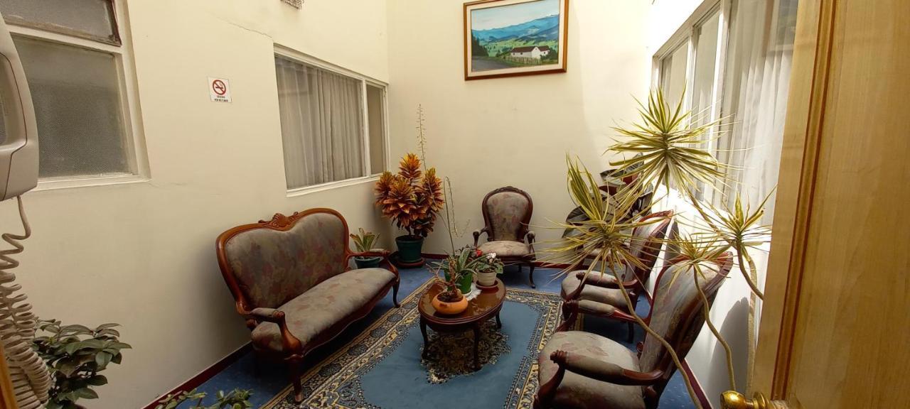 Hotel Catalina Real ドゥイタマ エクステリア 写真